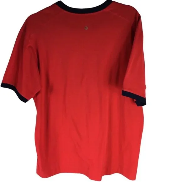 Lululemon Tee Shirt UNISEX RED Short Sleeve Tee pit to pit 23" - Picture 4 of 5